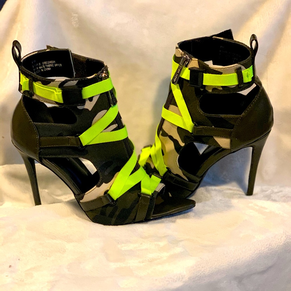 Cape Robbin Neon Cameo Sexy Heel